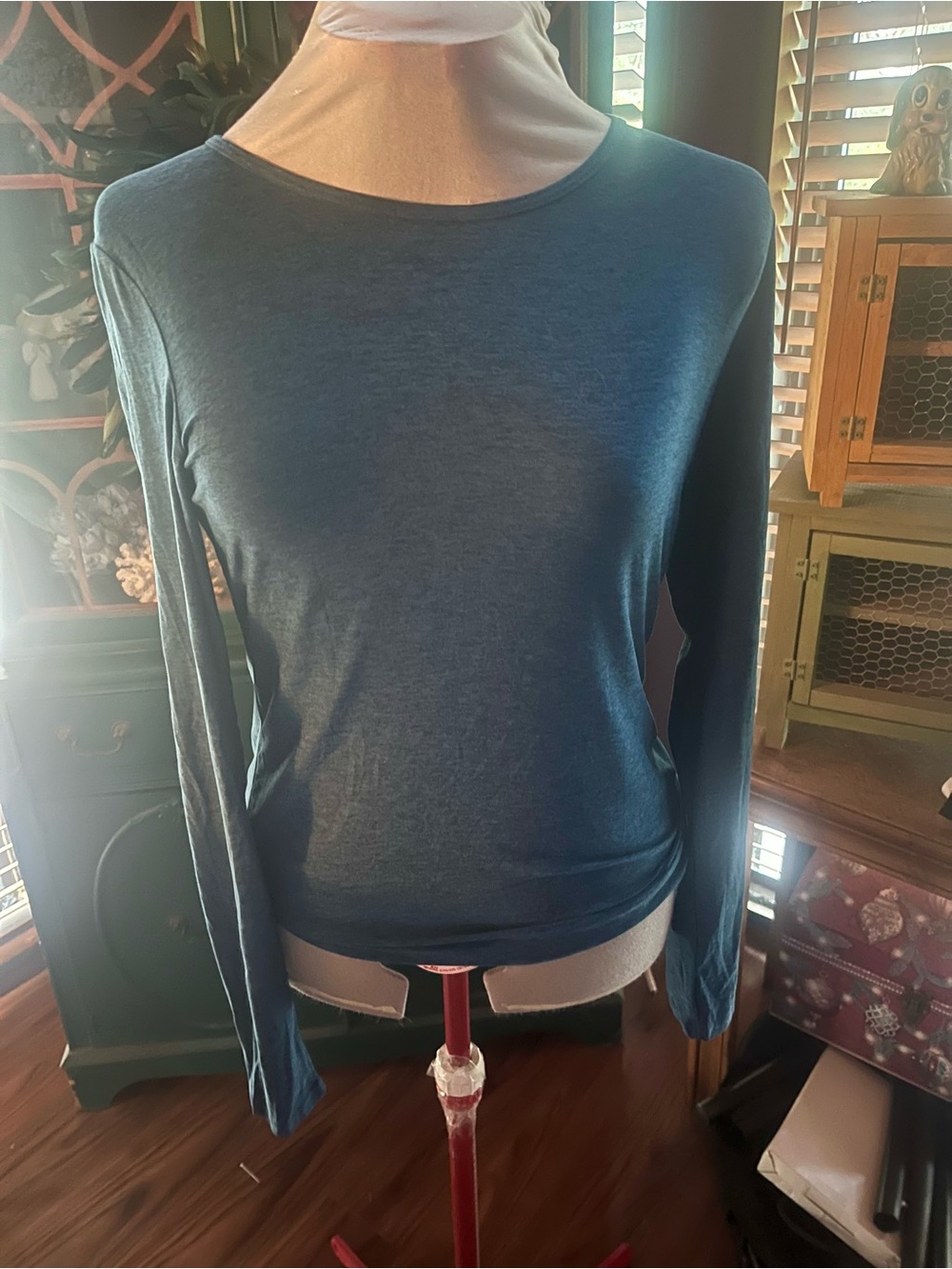 Beyond Yoga XL Long Sleeve Crewneck Top in Teal Blue